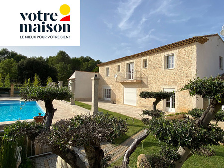 Jouques  830 000 €