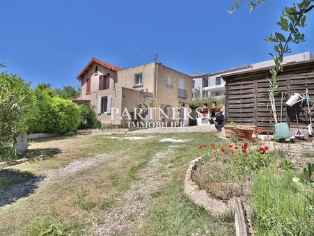 Pennes-Mirabeau  330 000 €