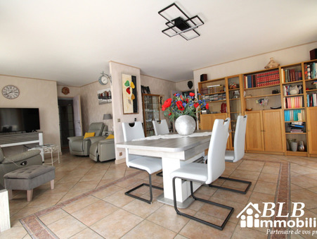 Élancourt  259 000 €