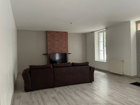 Coulonges-sur-l\'Autize  725 €