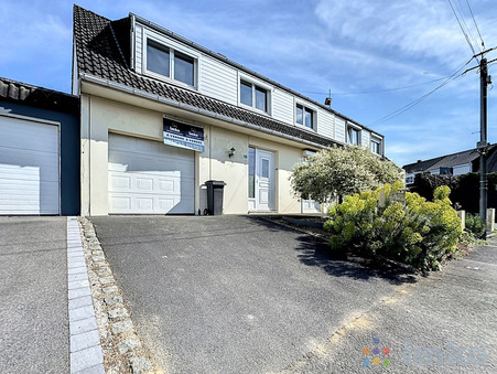 Wormhout  178 200 €
