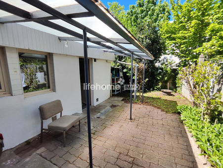 Châteauroux  108 500 €