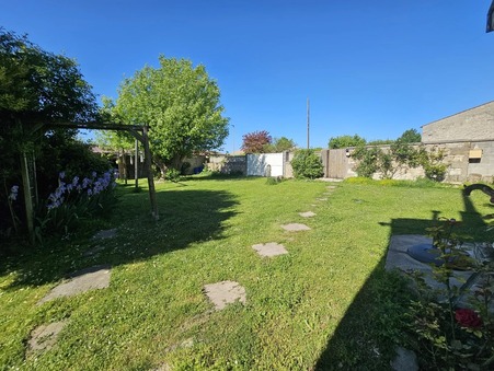 Aigrefeuille-d\'Aunis  230 000 €