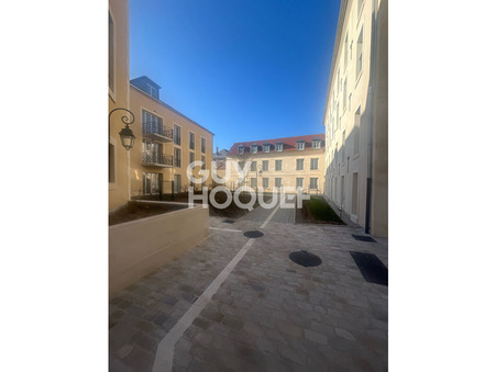 Compiègne 1 367 €