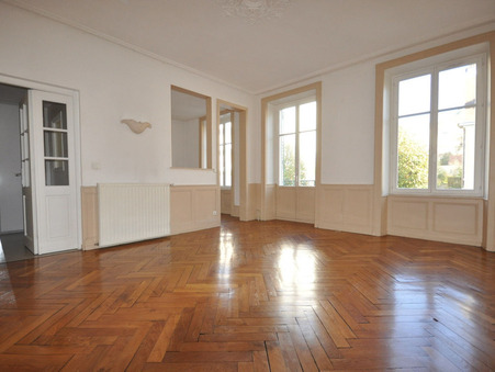 Montbéliard  580 €