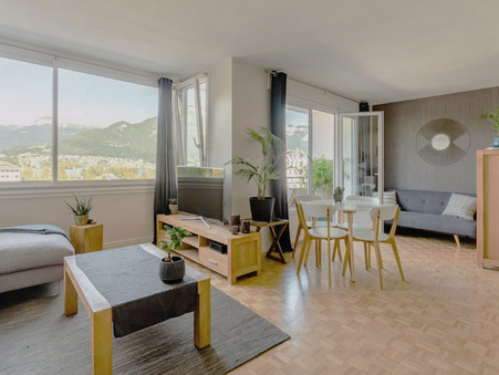Annecy  346 000 €