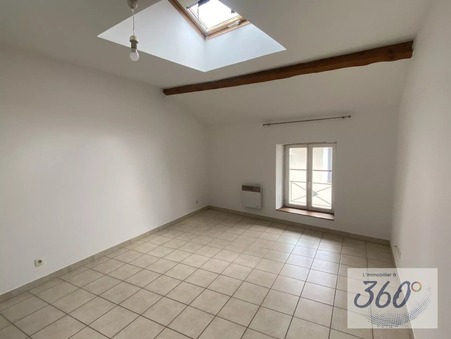Cluny  360 €
