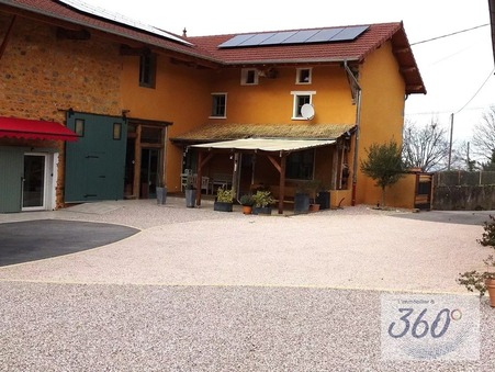 Matour  388 000 €