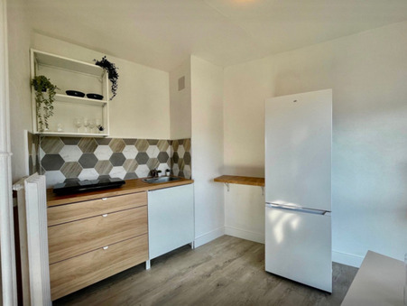 Saint-Étienne  440 €