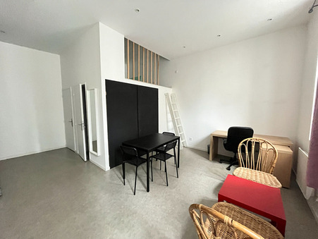 Saint-Étienne  380 €