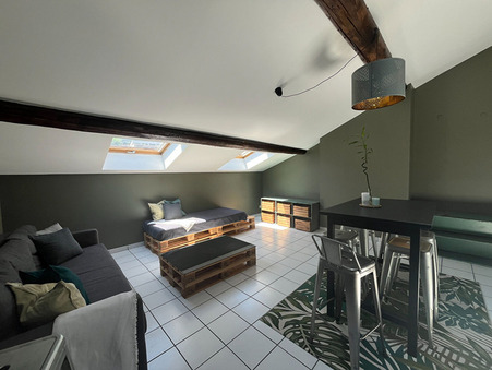 Saint-Étienne  445 €