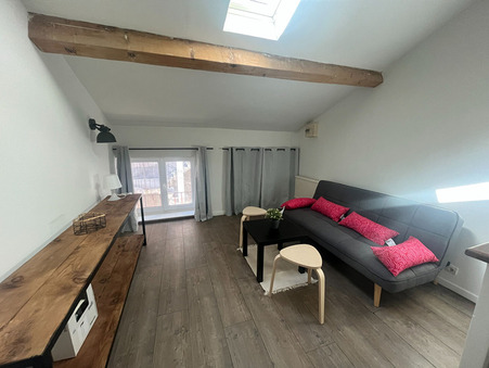 Saint-Étienne  335 €