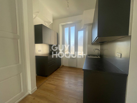 Laon  590 €