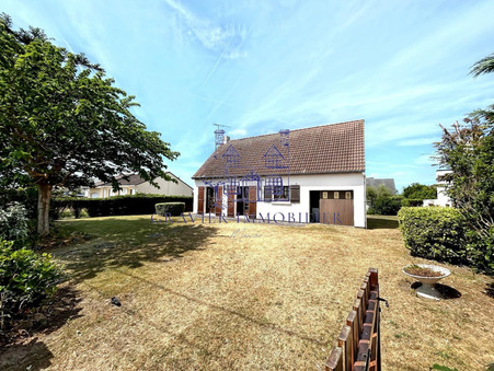 Saint-Germain-sur-Ay  294 000 €