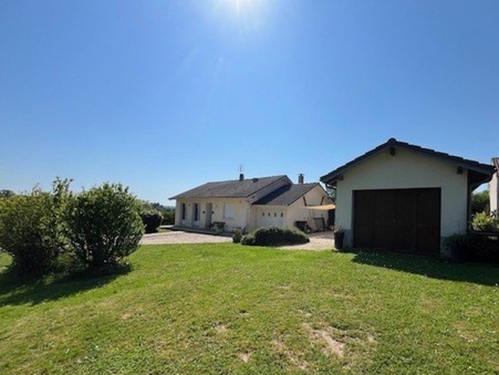 VAYRES  157 000 €