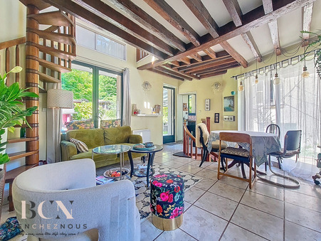 Montsoult  250 000 €