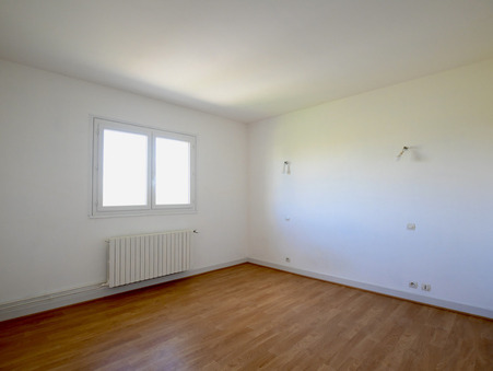 Maison sur Noyers ; 224 000 €  ; Vente Réf. 33_FLIP2025029