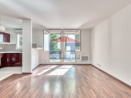 MONTREUIL  299 000 €