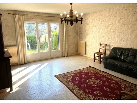 Villepreux  325 000 €
