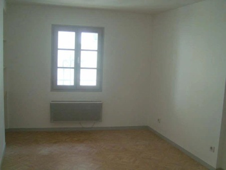 Angoulême  390 €