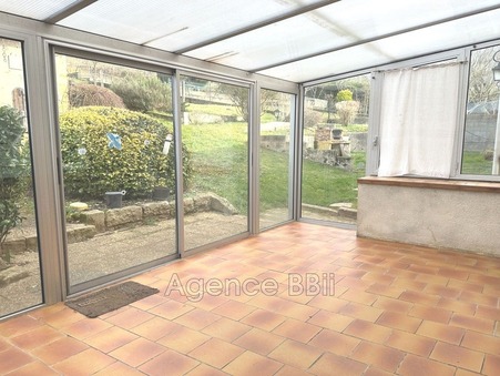 Saint-Denis-de-Cabanne  145 000 €