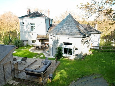 VENDOME  655 200 €