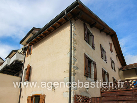Divonne-les-Bains 2 870 €
