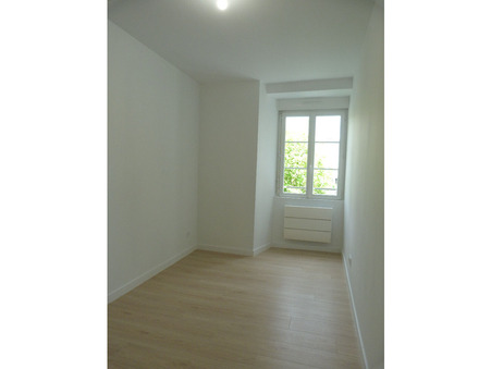 Vente appartement 127 000 € Cosse le Vivien