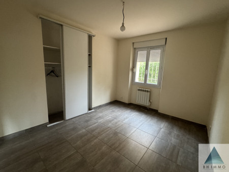 Appartement sur Greasque ; 950 &euro;  ; Location Réf. 220520251