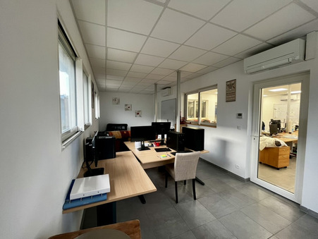 A louer local commercial 3 800 €  Saint-Marcellin