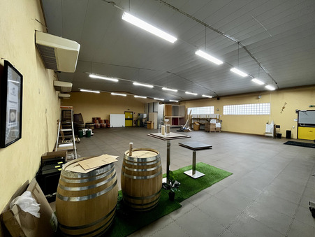 A louer local commercial 3 800 €  Saint-Marcellin