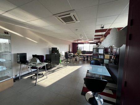 Location local professionnel Saint-Romans 38160; 836 €