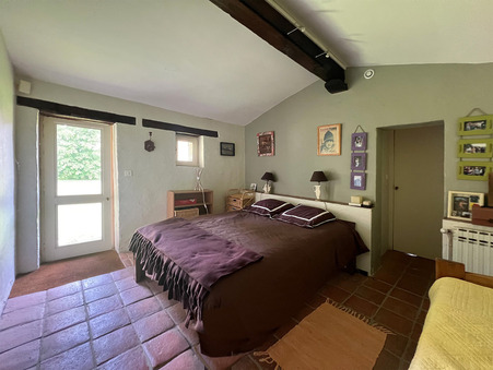 Maison sur Chamb?uf ; 760 000 €  ; Vente Réf. CHAJE5605