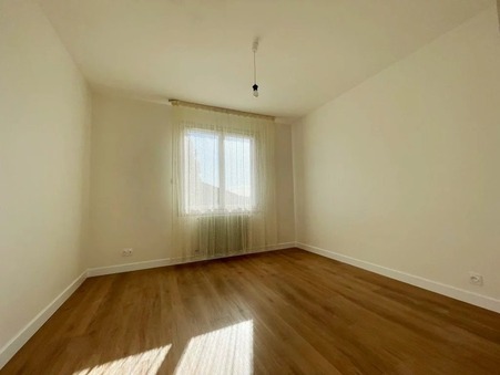 Maison 728 &euro;  sur Le May-sur-Èvre (49122) - Réf. MAIS 243-1838680