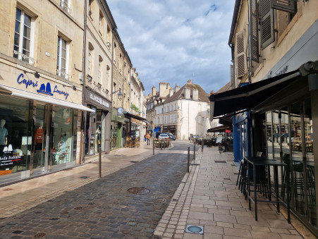 A vendre fonds de commerce Beaune 21200; 542 000 € 
