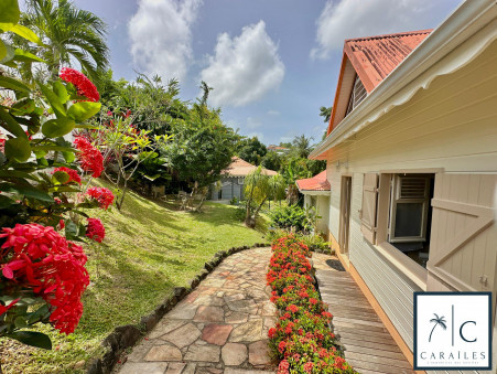 Maison sur Les Trois Ilets ; 585 000 €  ; Vente Réf. CAR177