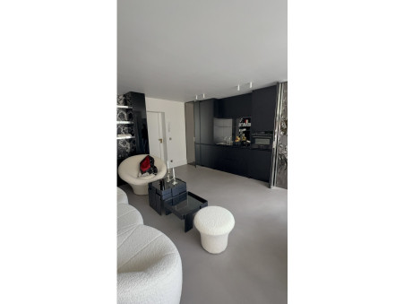 Appartement sur Paris 8eme Arrondissement ; 4 200 &euro;  ; A louer Réf. jeangoujon