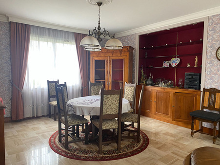 A vendre maison Ernee 53500; 293 000 €