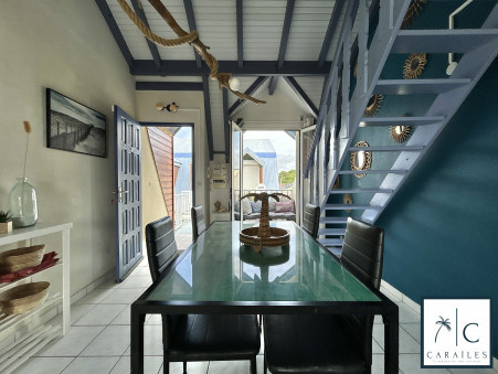 Appartement sur Ste Anne ; 215 000 €  ; A vendre Réf. CAR180