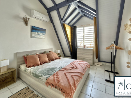 Appartement sur Ste Anne ; 215 000 €  ; Vente Réf. CAR180