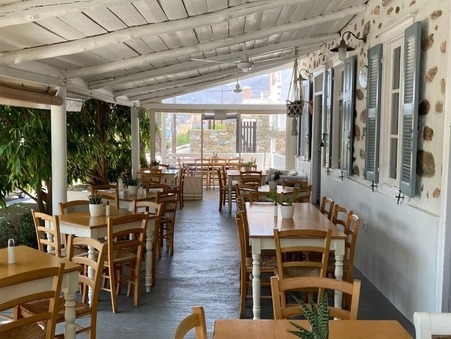 Local commercial 115 000 &euro;  Réf. 3535-86051276 Ano Syros
