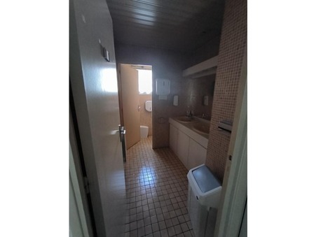 A louer local professionnel 2 170 €  Clermont-Ferrand