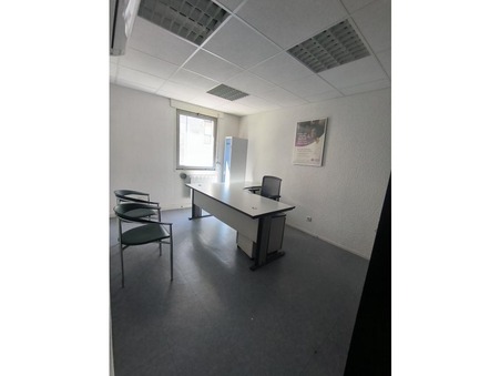 Local professionnel 2 170 €  Réf. 1016 Clermont-Ferrand