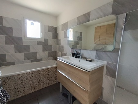 A vendre maison Branges 71500; 192 000 € 