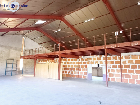 A louer entrepôt 10 500 &euro;  Bourg en Bresse