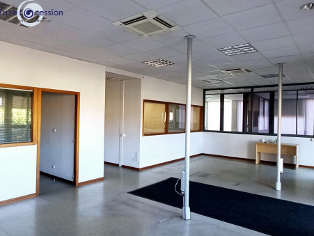 Entrepôt 10 500 &euro;  sur Bourg en Bresse (01000) - Réf. FV3139