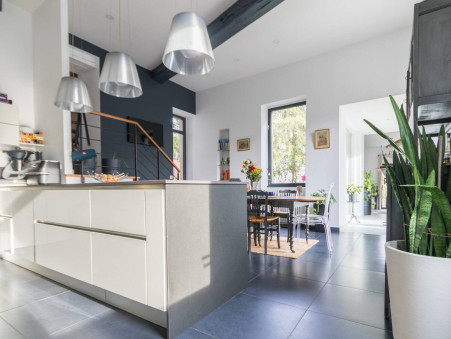 Propriété 1 300 000 €  sur Fontaine les Dijon (21121) - Réf. BA040725DM