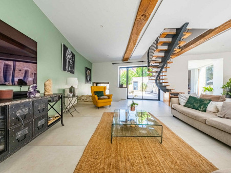 Propriété 1 300 000 €  sur Fontaine les Dijon (21121) - Réf. BA040725DM