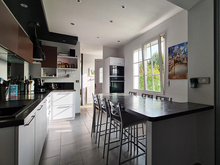 Maison sur Sorbiers ; 440 000 €  ; A vendre Réf. CHA375