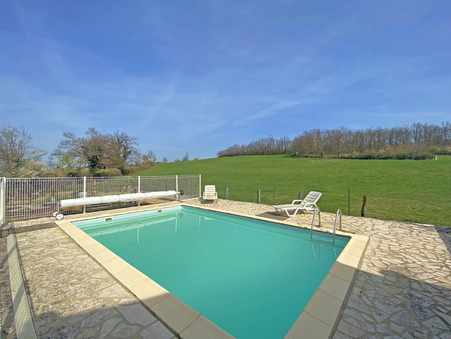 Maison sur Chamb?uf ; 459 000 €  ; A vendre Réf. NEOCHAJE1782